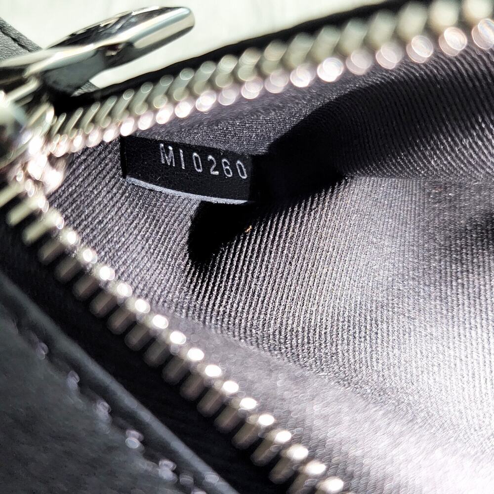 Louis Vuitton Damier Graphite Campus Bumbag Black Preloved - Picture 7 of 10